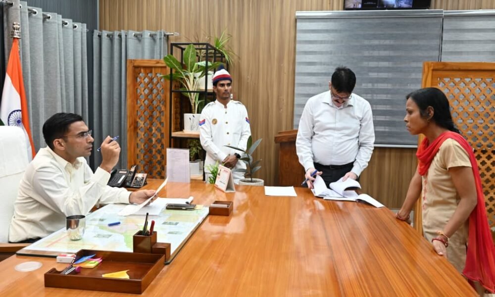 नए रूप में देहरादून जिला  प्रशासन, संवेदना; मदद; न्याय; एक्शन; प्रवर्तन